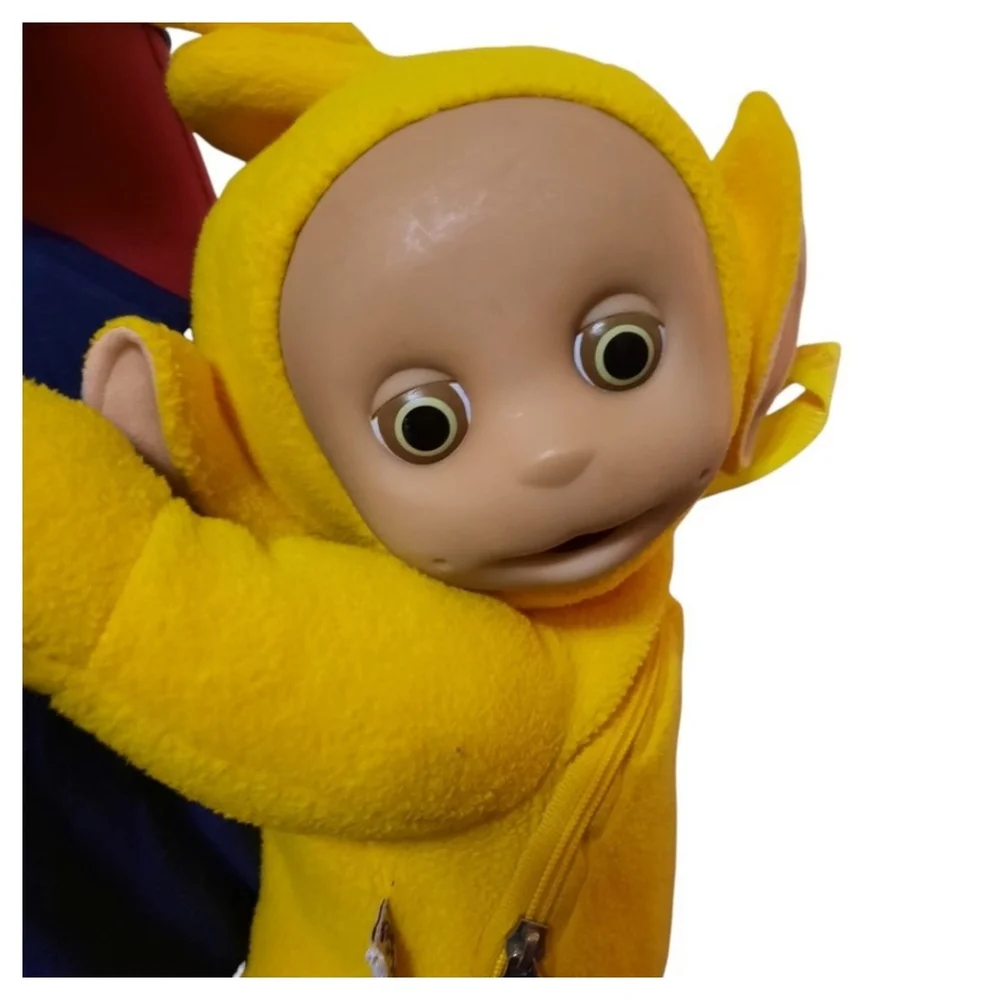 Vintage 1996 Teletubbies Laa Laa Plush Y2K Backpack - Picture 16 of 16